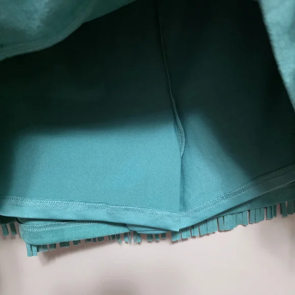 Sterling Kreek Ladies Size L Fringe Skirt W/Built In Shorts Fringe Western Teal - Picture 7 of 7
